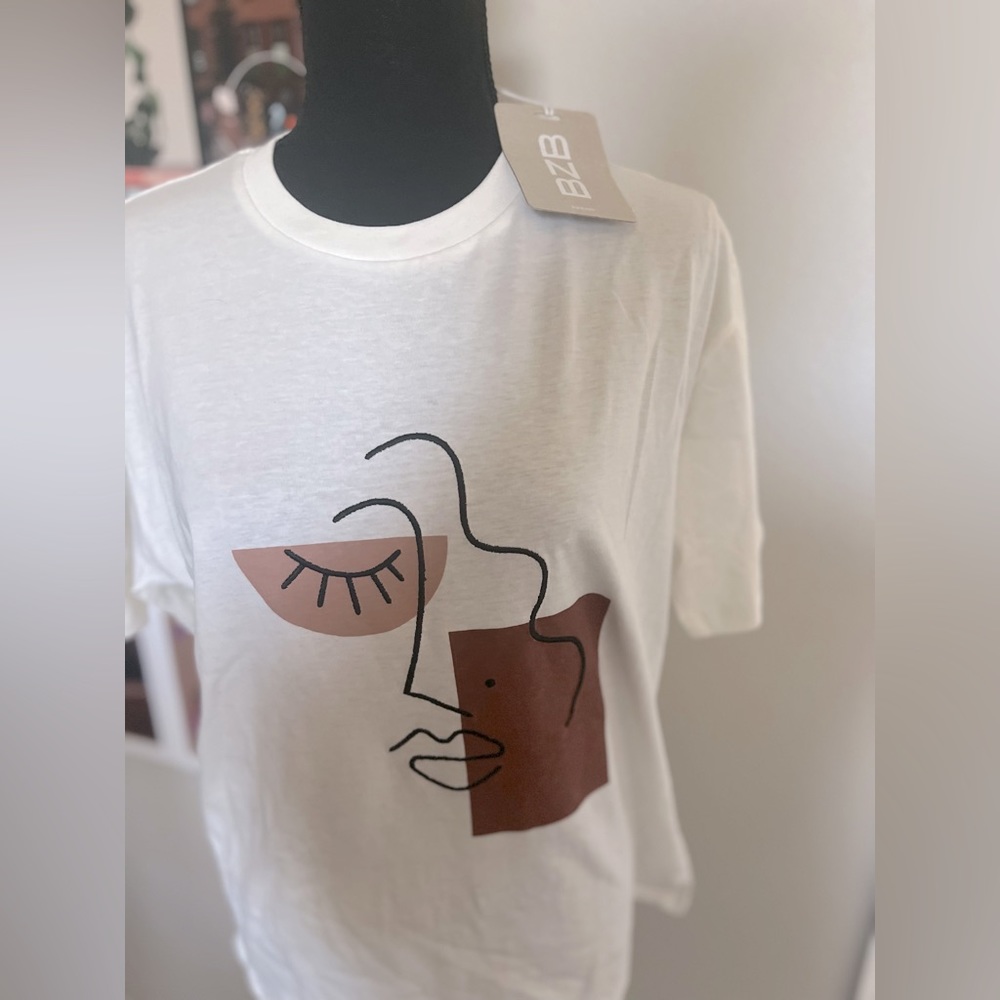 Abstract art tee